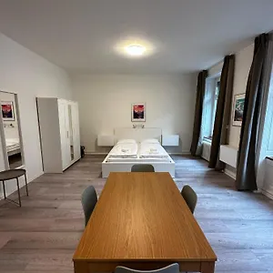  Apartment Hitrental Seefeld - Kreuzstrasse